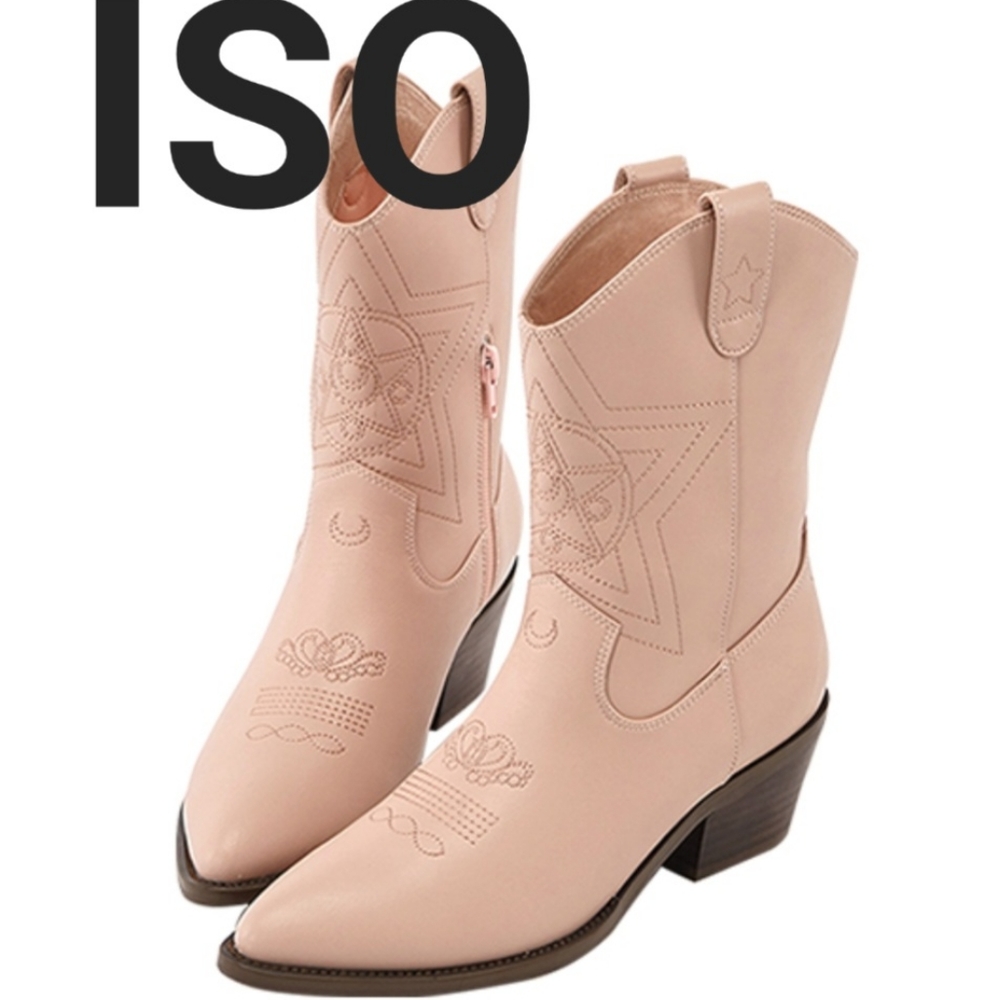 ISO SAILOR MOON BOOTS ANY COLOR